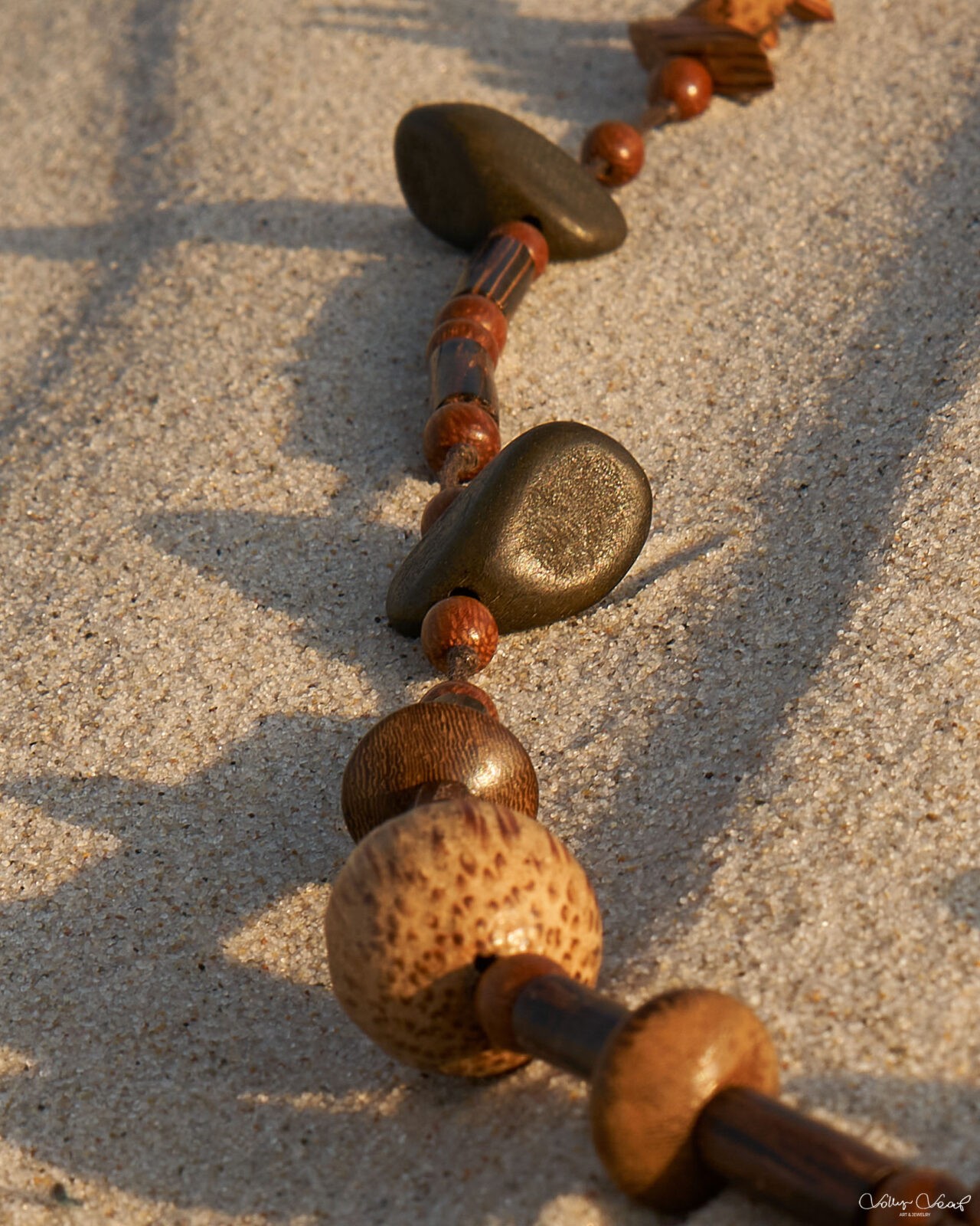 necklace_QUINTESSENCE_of_THE_BEACH_by_ANGELA_LANDOWSKA-4.jpg